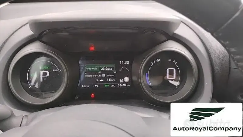 Usata Toyota Yaris Cross Active 116 CV (85 kW) 2022 Grigio SUV