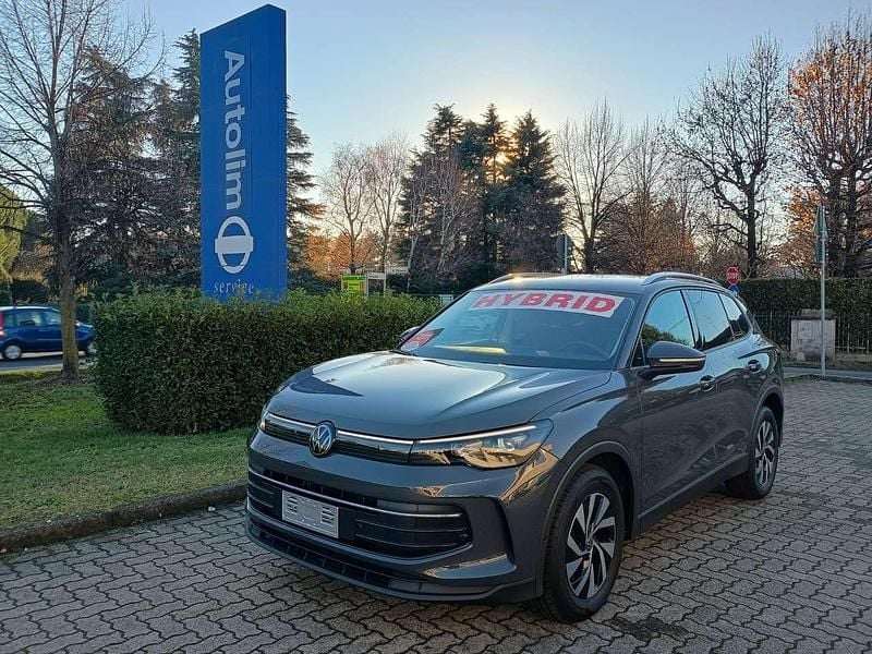 Blu Usata 2025 VW Tiguan Edition SUV | 36.990 € (Ottimo prezzo) - Immagine 1/4