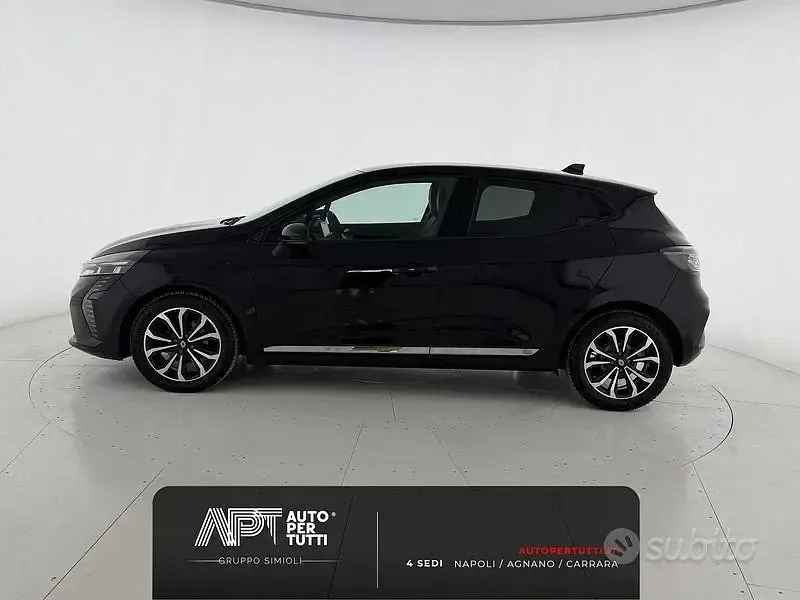 Usata Renault Clio V Techno 91 CV (66 kW) 2025 Nero Berlina