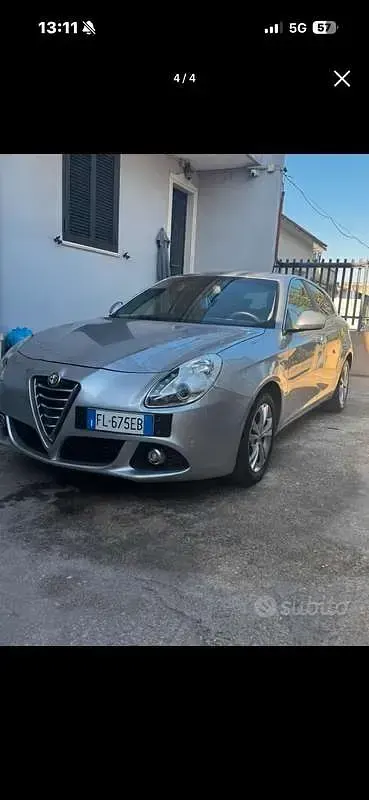 Usata Alfa Romeo Giulietta Exclusive 105 CV (77 kW) 2015 Nero Utilitaria