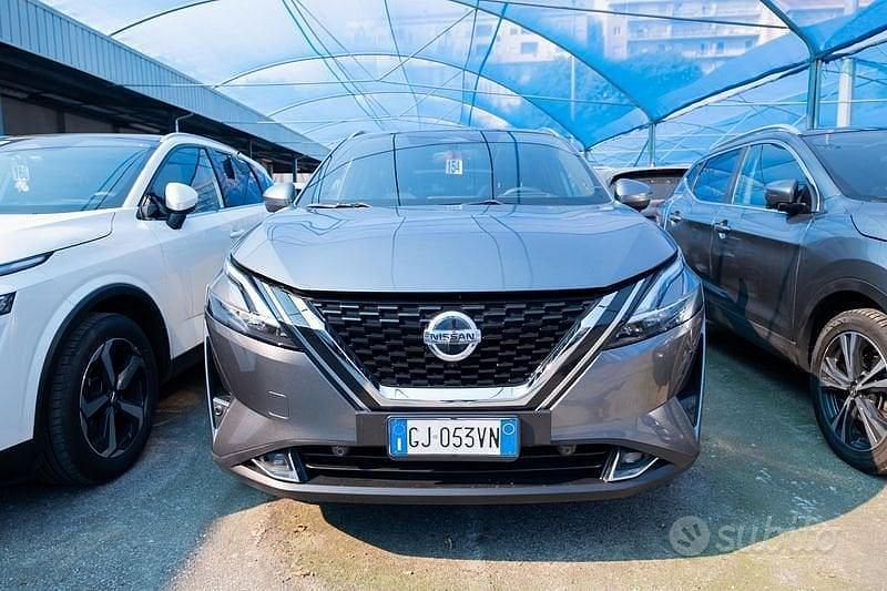 Usata Nissan Qashqai Tekna 140 CV (102 kW) 2022 Grigio SUV