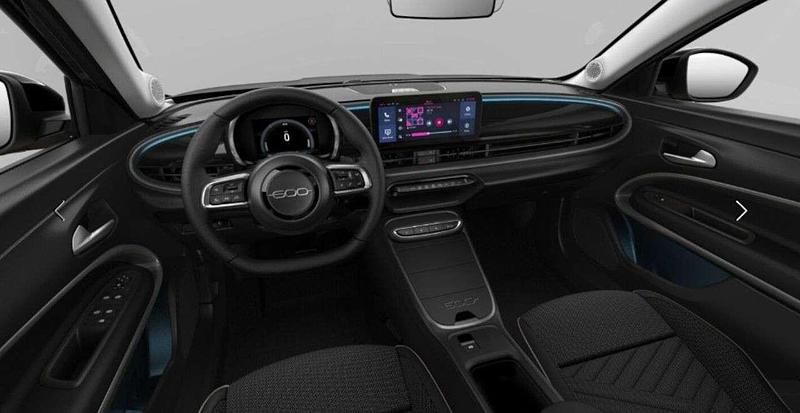 Nuova Fiat 600 Icon 110 CV (80 kW) 2026 Nero cinema pastello SUV