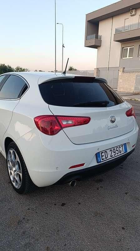 Usata Alfa Romeo Giulietta Distinctive 105 CV (77 kW) 2010 Berlina