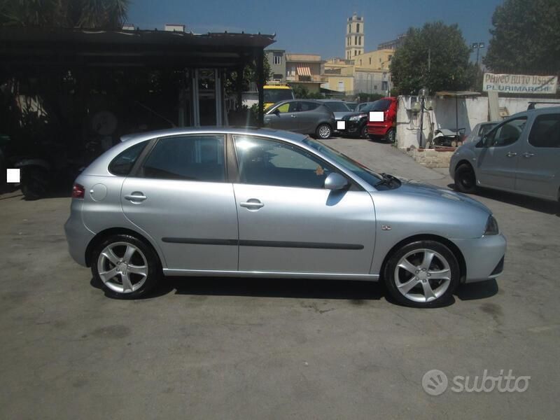Usata Seat Ibiza 80 CV (58 kW) 2008 Argento Berlina