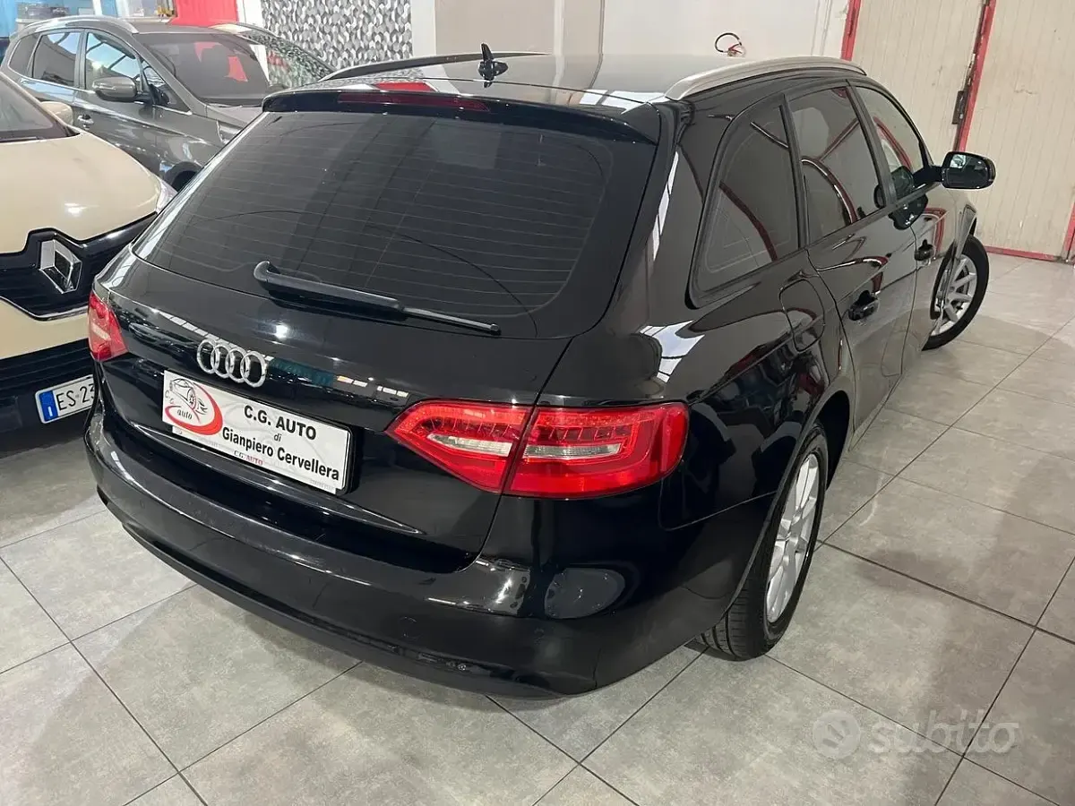 Usata Audi A4 Business Plus 143 CV (105 kW) 2013 Nero Station wagon