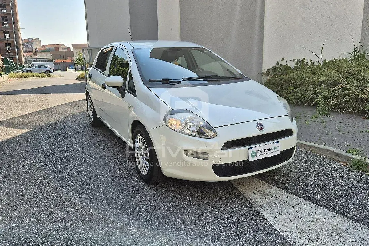 Usata Fiat Punto Street 95 CV (69 kW) 2017 Bianco Utilitaria