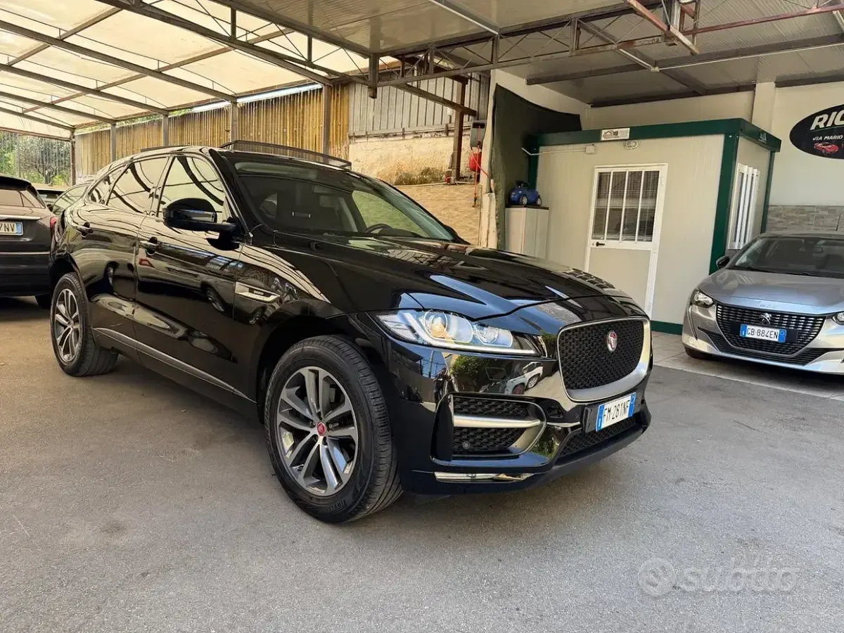 Usata Jaguar F-Pace 180 CV (132 kW) 2018 Nero SUV