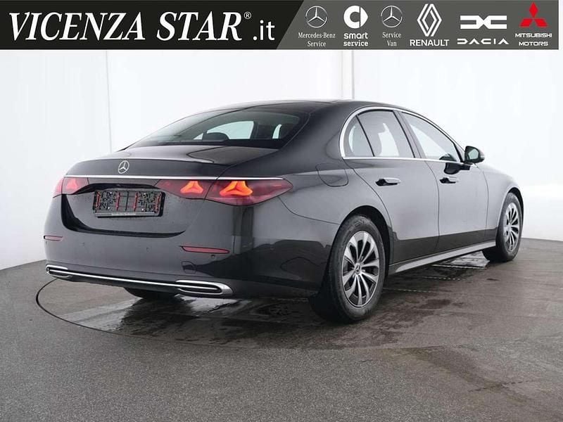 Usata Mercedes E220 Advanced 197 CV (144 kW) 2024 Nero Berlina