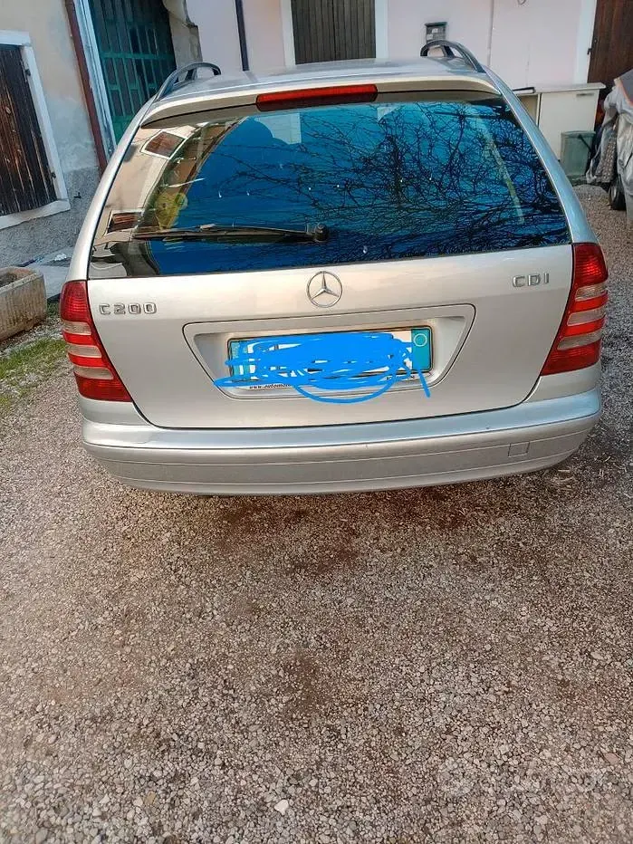 Usata Mercedes C200 Classic 136 CV (100 kW) 2004 Grigio Station wagon
