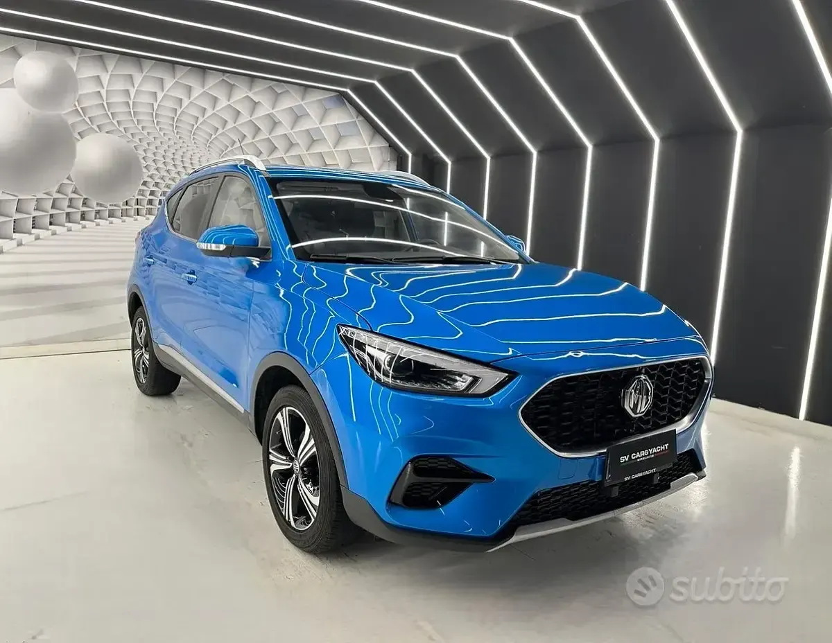 Usata MG ZS Luxury 111 CV (81 kW) 2022 Bluazzurro SUV