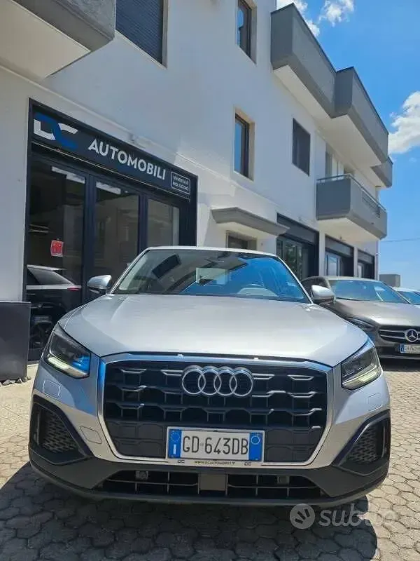 Usata Audi Q2 Business 150 CV (110 kW) 2020 Grigio SUV