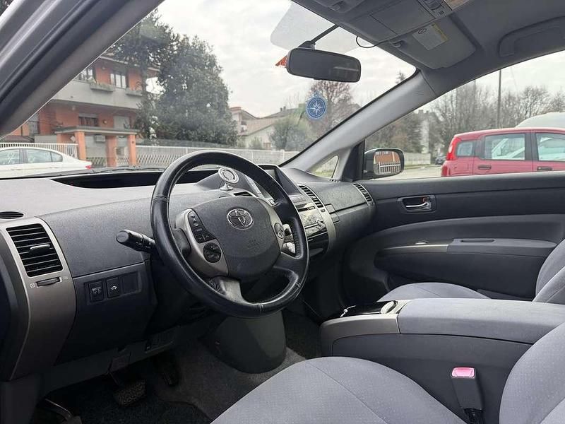 Usata Toyota Prius 72 CV (52 kW) 2006 Utilitaria