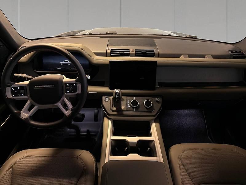 Usata Land Rover Defender S 200 CV (147 kW) 2025 Gondwana stone gloss SUV