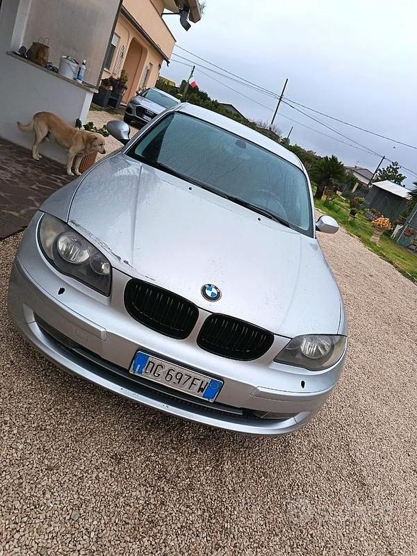 Usata BMW 118 143 CV (105 kW) 2007 Grigio Utilitaria