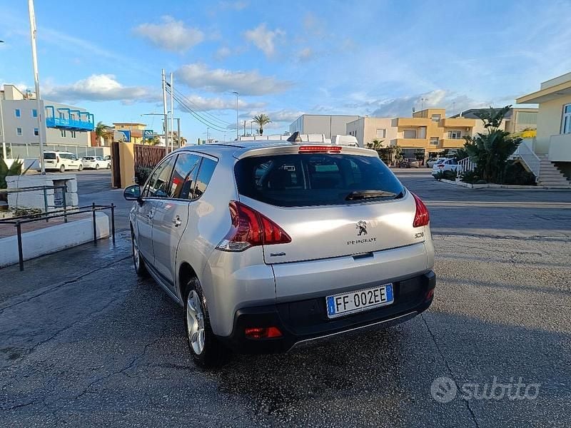 Usata Peugeot 3008 120 CV (88 kW) 2016 Grigio Station wagon