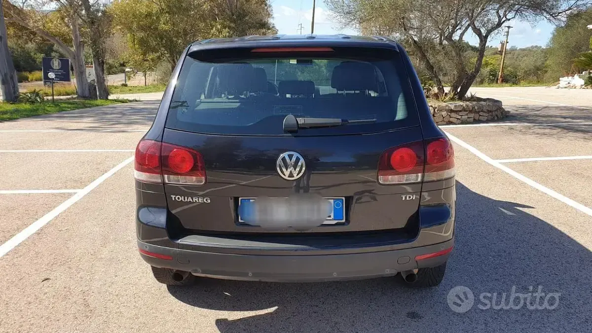 Usata VW Touareg 174 CV (127 kW) 2009 Nero SUV