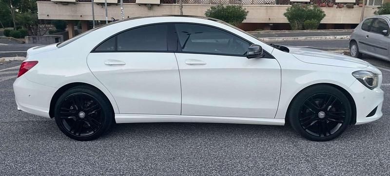 Usata Mercedes CLA220 Night 177 CV (130 kW) 2016 Bianco Berlina