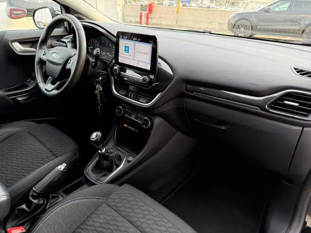 Second-hand Ford Puma Titanium 125 CP (91 kW) 2022 Negru SUV