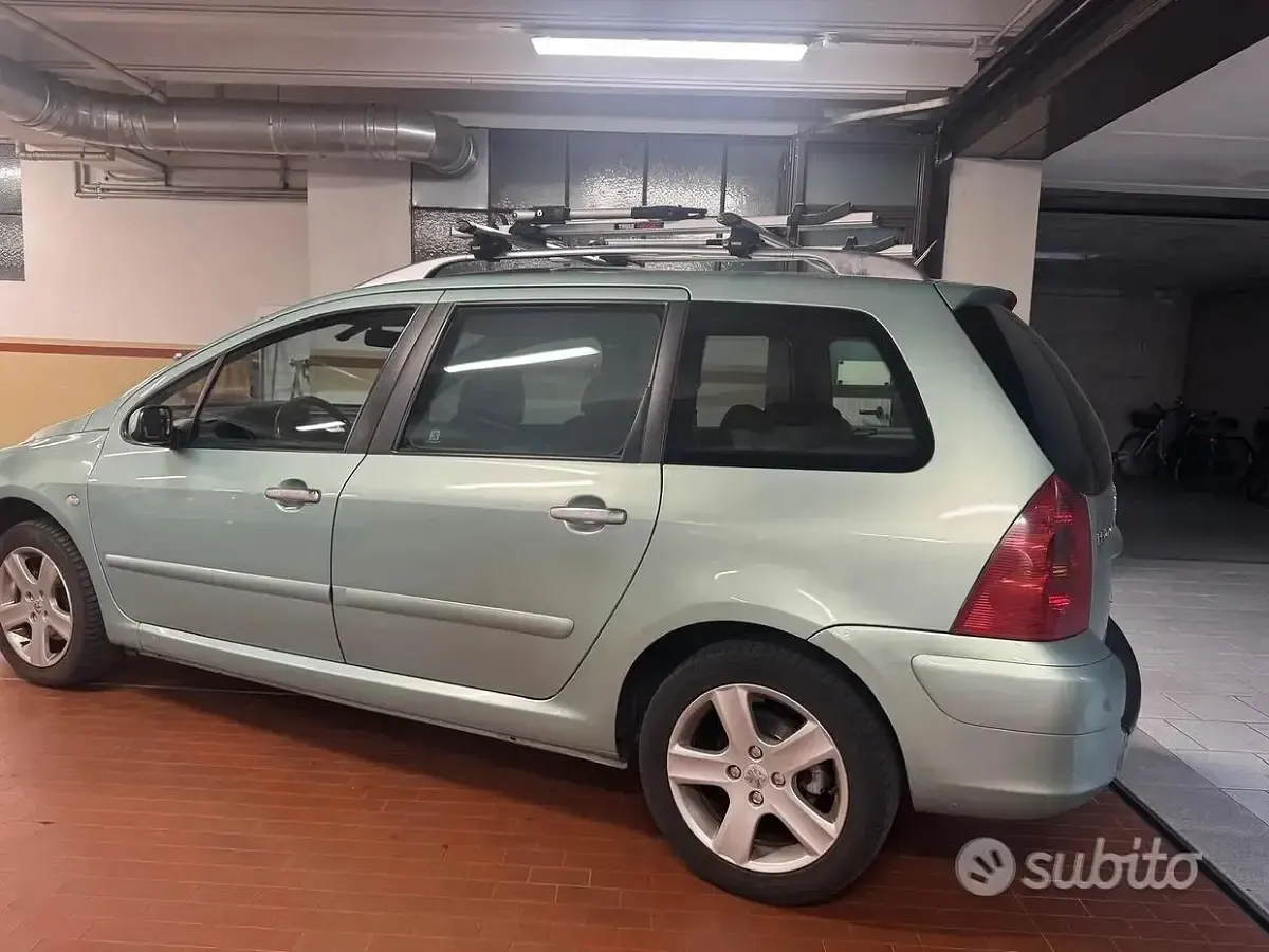 Usata Peugeot 307 107 CV (78 kW) 2002 Verde Station wagon