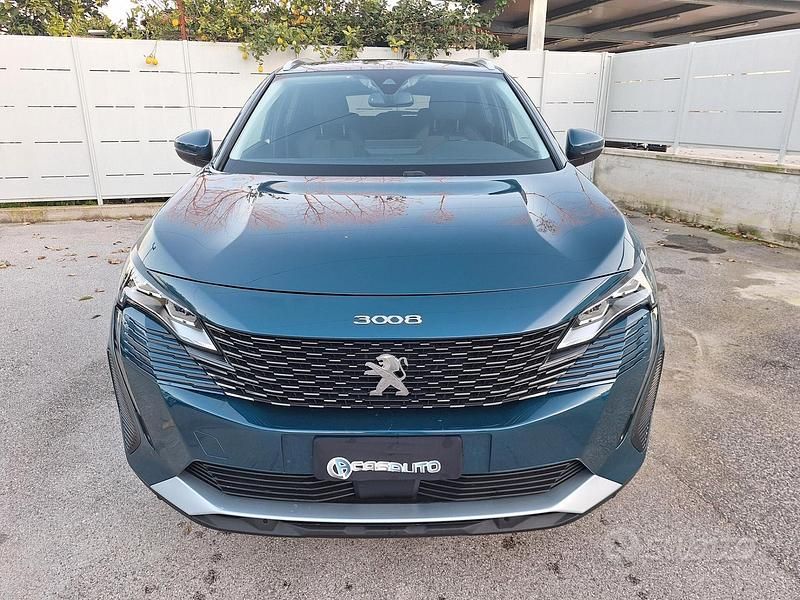 Usata Peugeot 3008 Allure 131 CV (96 kW) 2021 Blu/azzurro SUV