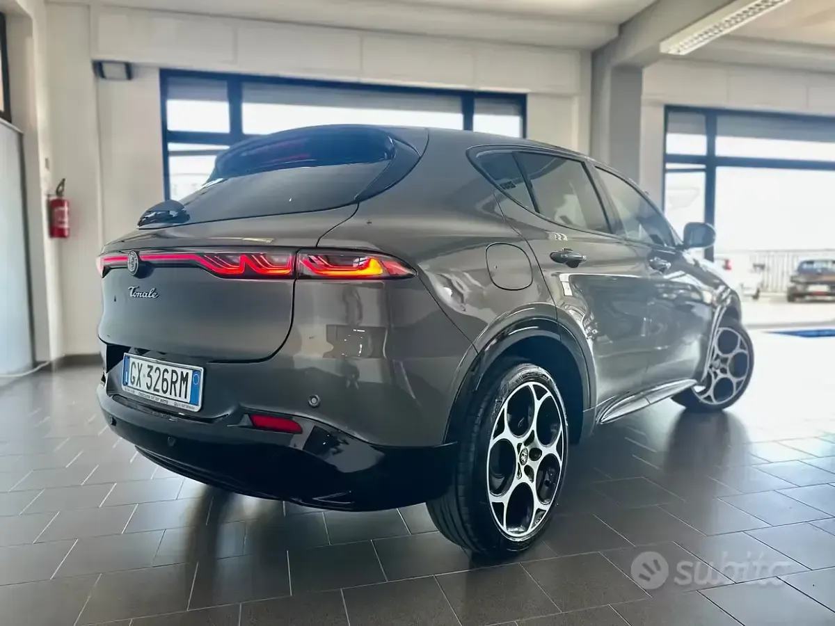 Usata Alfa Romeo Tonale Veloce 131 CV (96 kW) 2025 Grigio SUV