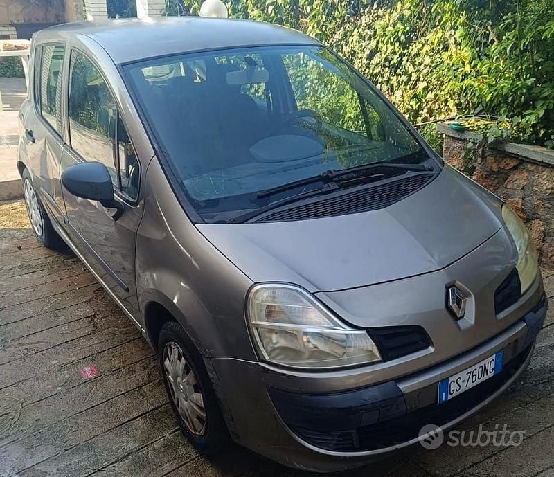 Usata Renault Modus 2010 Grigio Monovolume