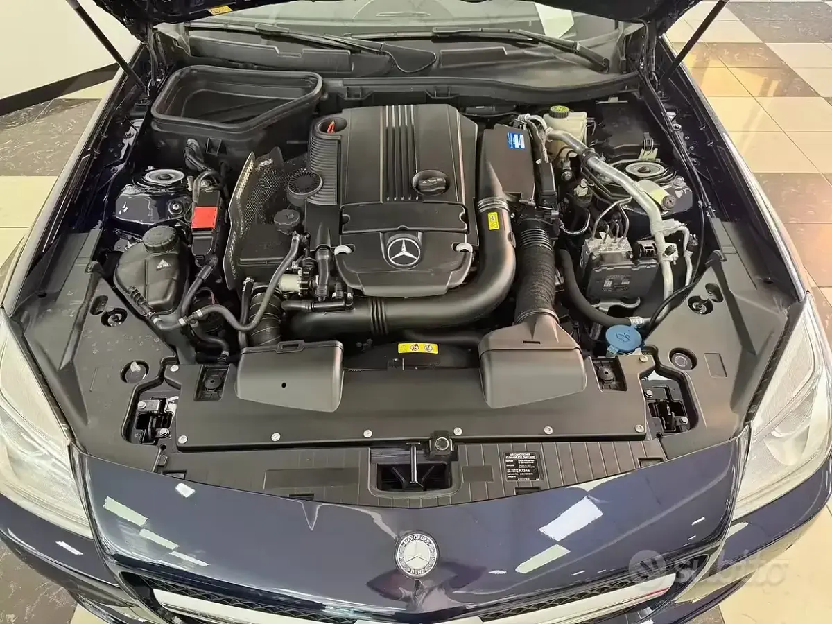 Usata Mercedes SLK200 184 CV (135 kW) 2012 Blu cavansite met Cabrio