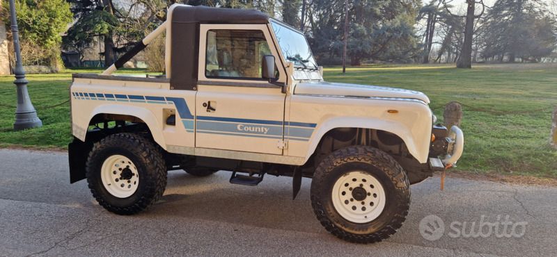Usata Land Rover Defender 1986 Bianco SUV