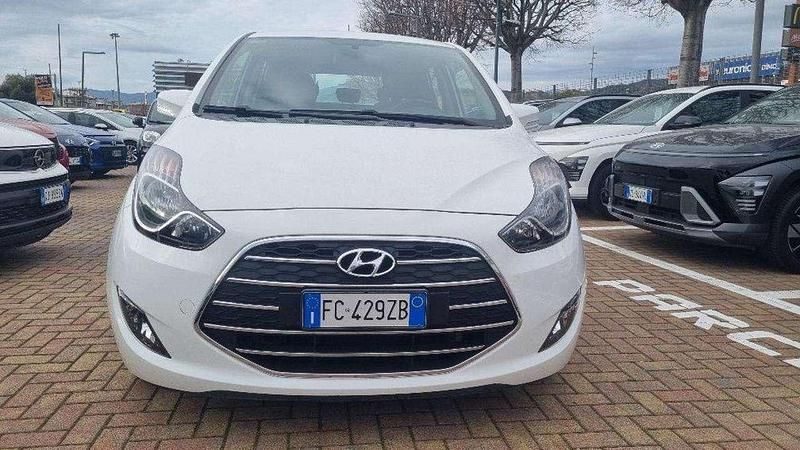 Usata Hyundai ix20 Xpossible 90 CV (66 kW) 2016 Bianco Utilitaria