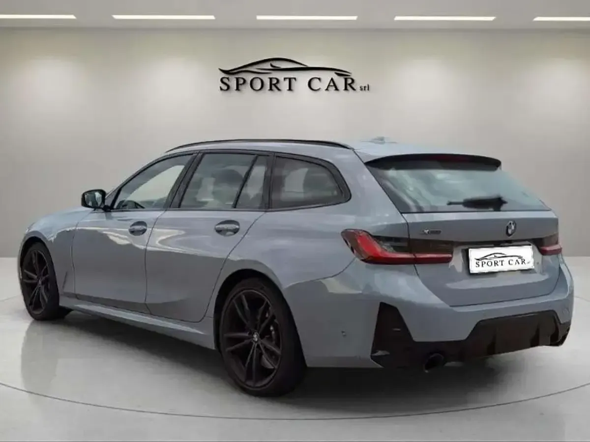 Usata BMW 330 M Sport 286 CV (210 kW) 2023 Brooklyn grigio Station wagon
