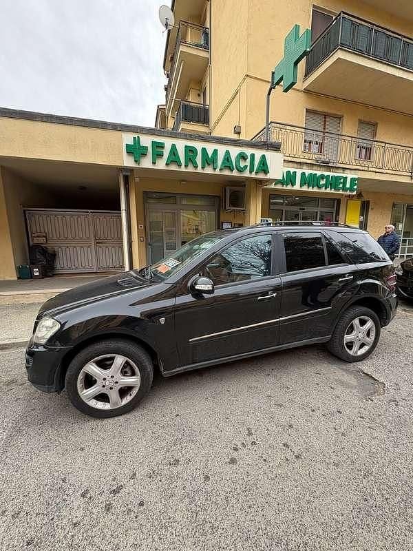 Usata Mercedes 320 224 CV (164 kW) 2006