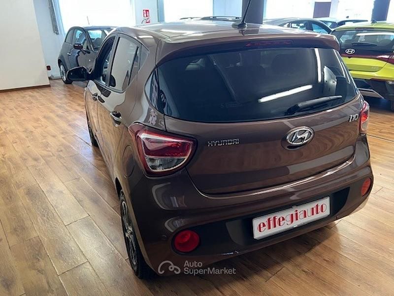 Usata Hyundai i10 67 CV (49 kW) 2019 Bronze Utilitaria