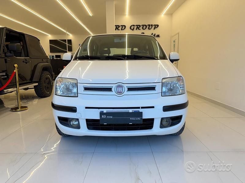 Usata Fiat Panda Dynamic 77 CV (56 kW) 2011 Bianco Utilitaria