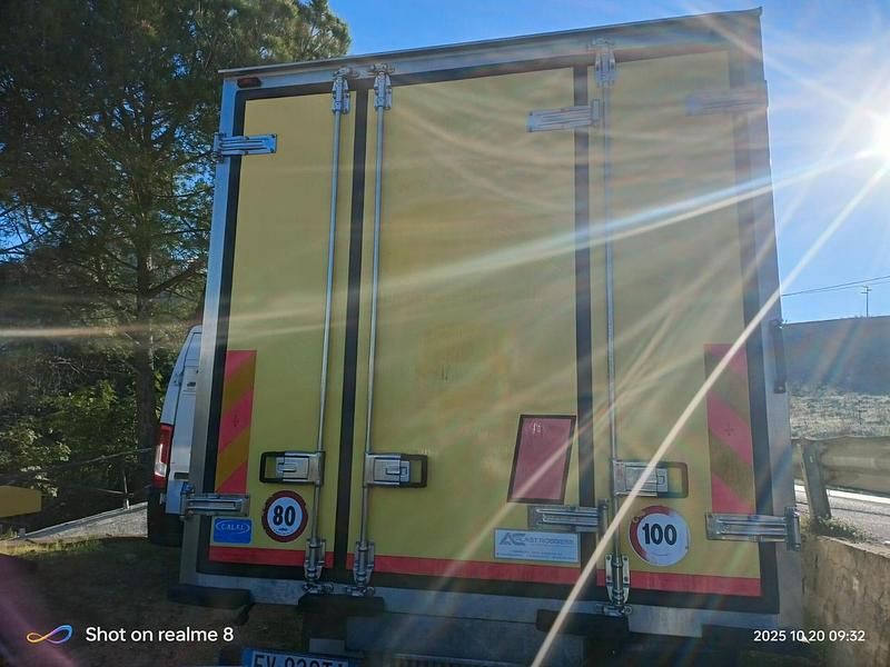 Usata Iveco Daily 179 CV (131 kW) 2019 Giallo Berlina