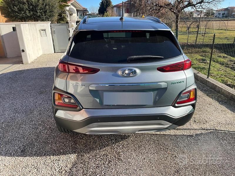 Usata Hyundai Kona 120 CV (88 kW) 2017 Grigio SUV
