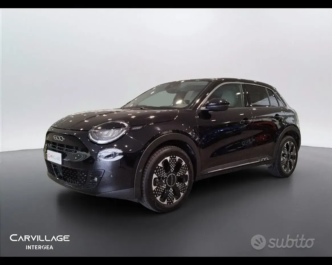 Usata Fiat 600 La Prima 101 CV (74 kW) 2025 Nero SUV