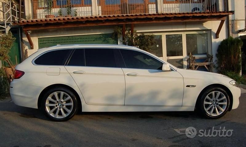 Usata BMW 520 184 CV (135 kW) 2012 Bianco Station wagon