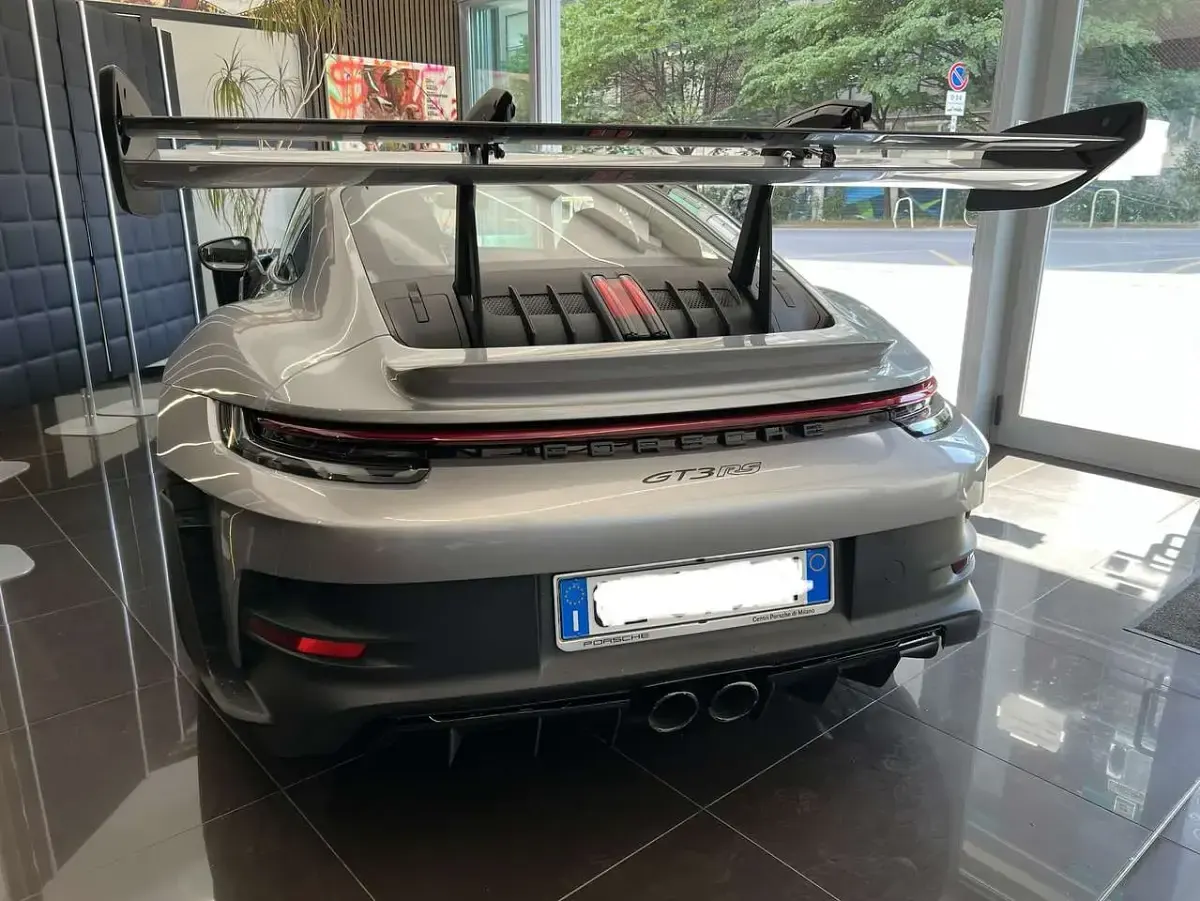 Usata Porsche 992 525 CV (386 kW) 2025 Argento Coupé