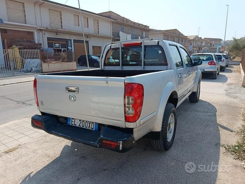 Usata Great Wall Steed 5 143 CV (105 kW) 2012 Argento SUV