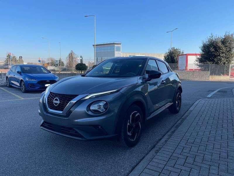 Usata Nissan Juke Acenta 114 CV (83 kW) 2024 Dark metal gray SUV