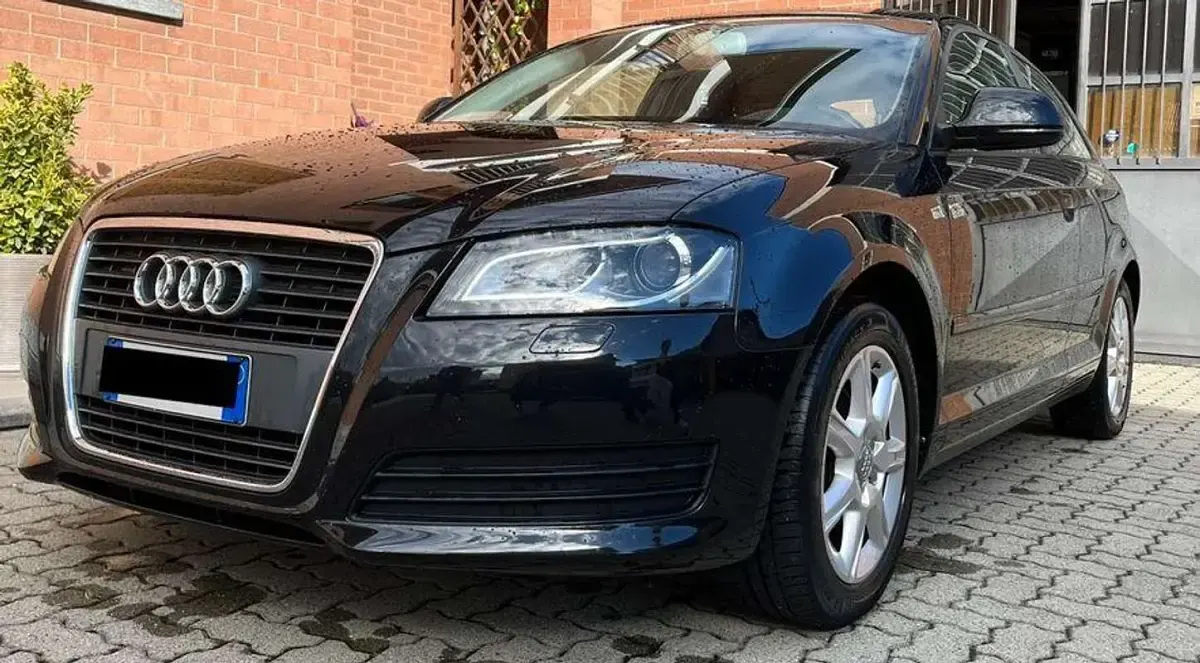 Usata Audi A3 Attraction 105 CV (77 kW) 2010 Nero Utilitaria
