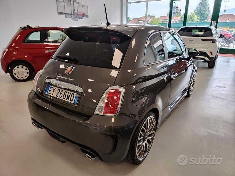 Usata Abarth 500 Custom 135 CV (99 kW) 2015 Grigio Utilitaria