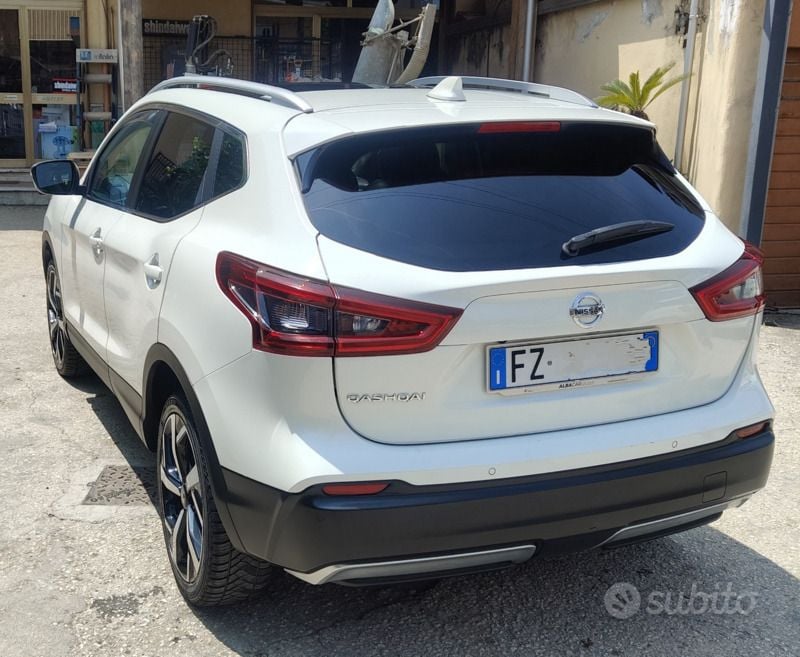 Usata Nissan Qashqai Tekna 110 CV (80 kW) 2018 Bianco SUV