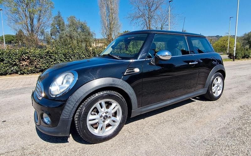Usata Mini Cooper 2012 Nero Utilitaria