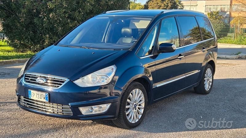 Usata Ford Galaxy Titanium 163 CV (119 kW) 2012 Blu Monovolume