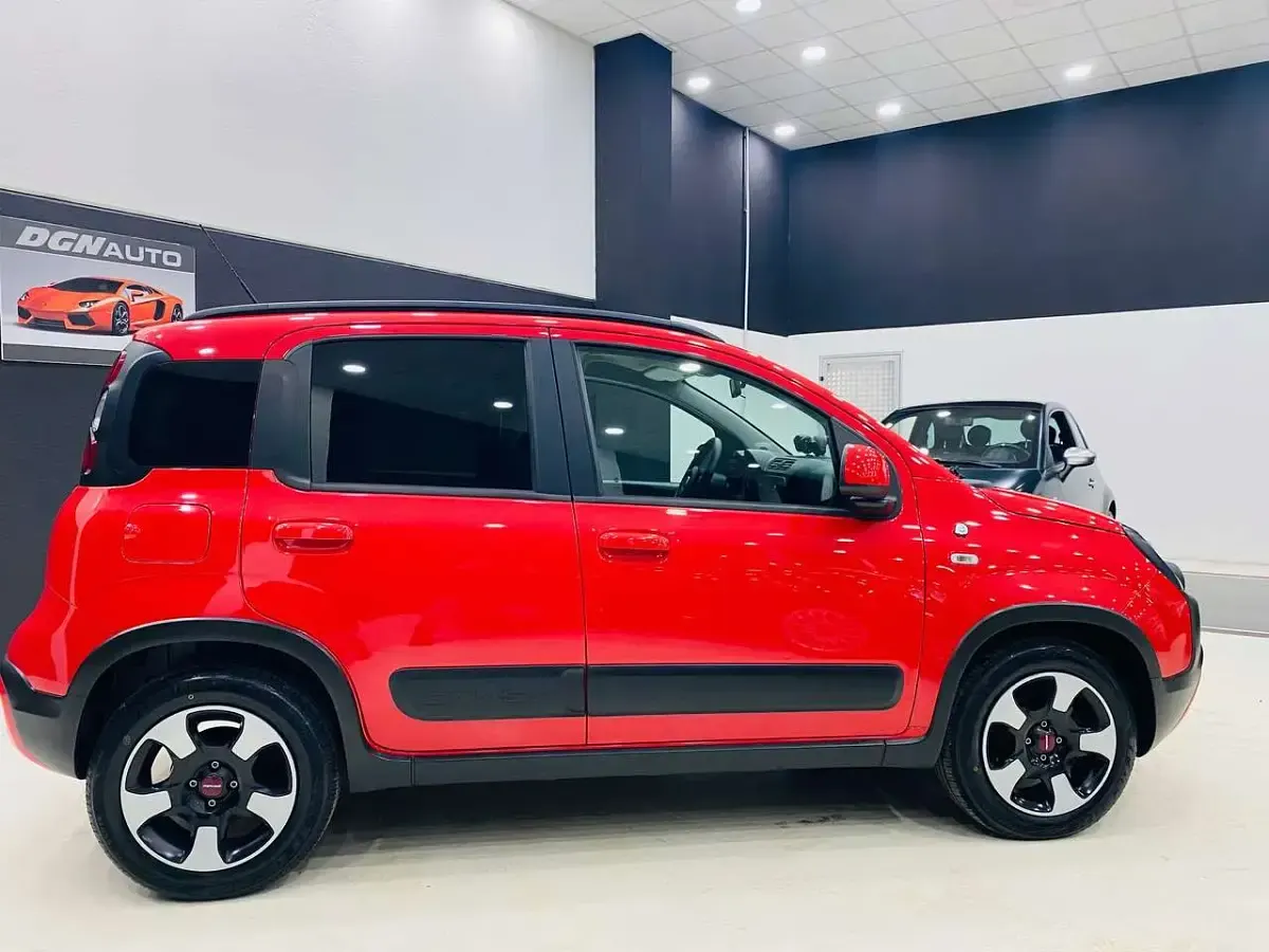 Usata Fiat Panda Cross Cross 69 CV (50 kW) 2020 Rosso passione Utilitaria
