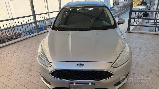 Begagnad Ford Focus Business Edition 120 HK (88 kW) 2018 Grå Kombi