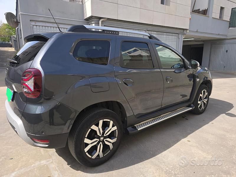 Usata Dacia Duster 101 CV (74 kW) 2022 Grigio SUV