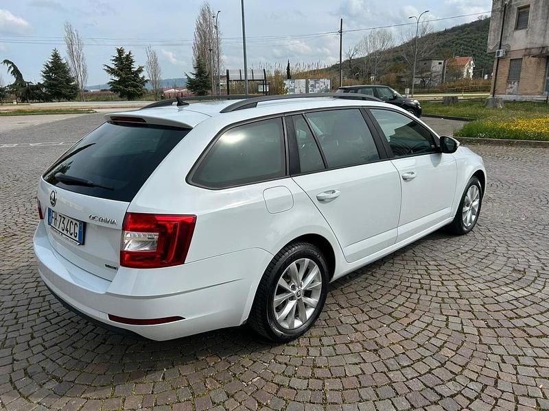 Gebraucht Skoda Octavia 110 PS (80 kW) 2017 Weiß Kombi