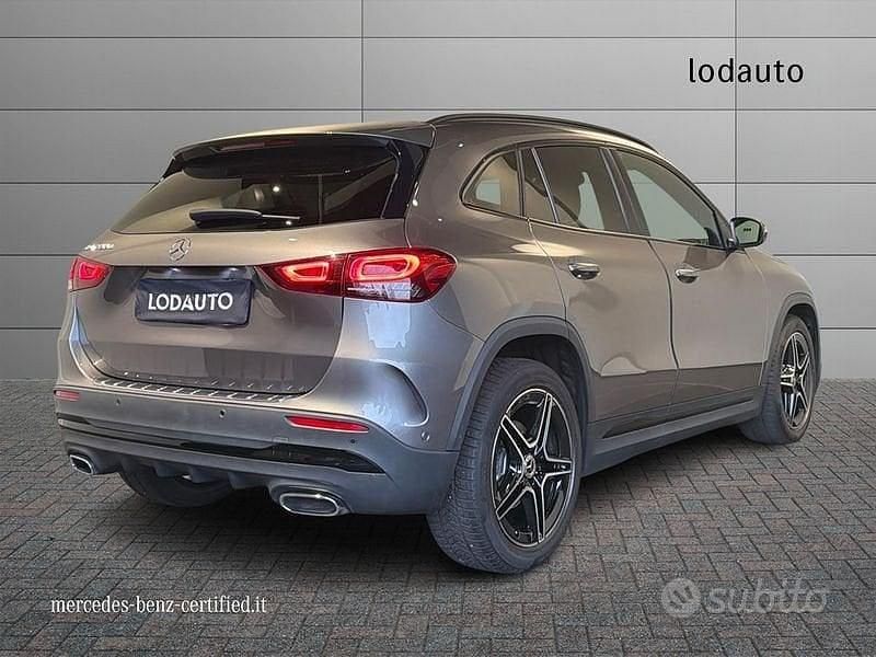 Usata Mercedes GLA200 Premium 150 CV (110 kW) 2021 Grigio SUV